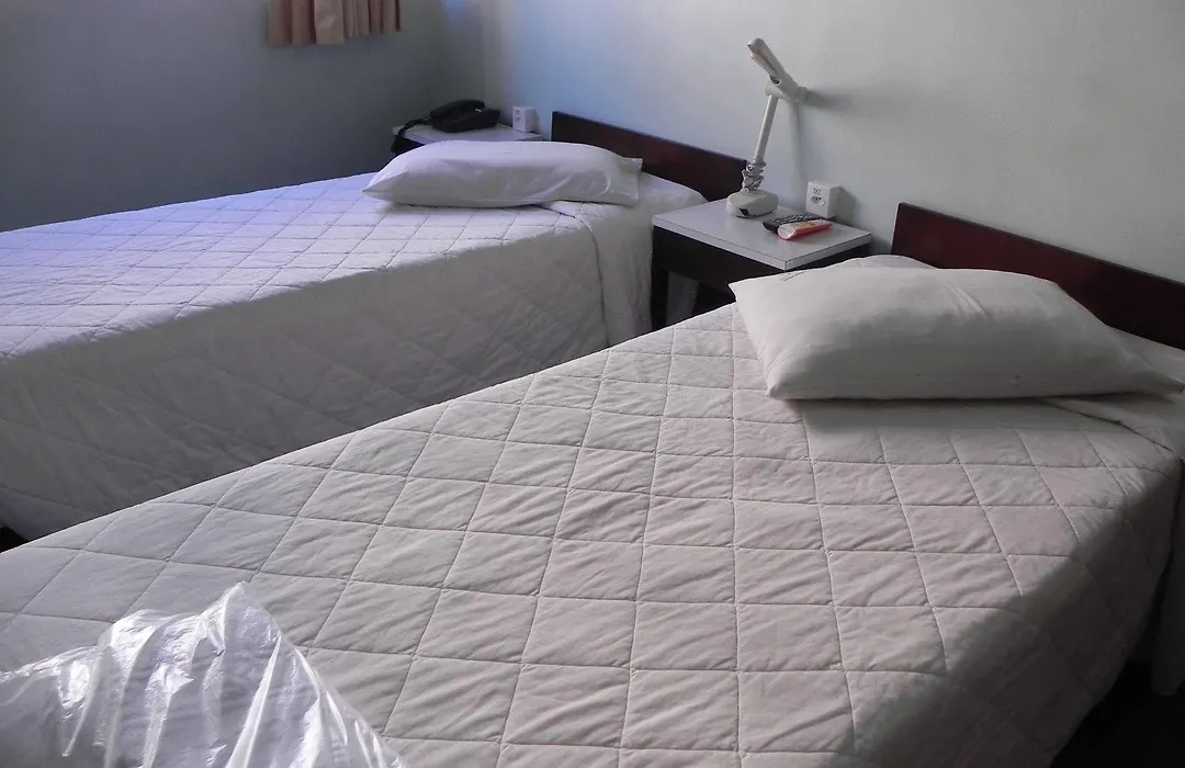 Hotel Meridiano V-1